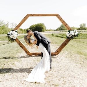 Meet your Posher, Elise